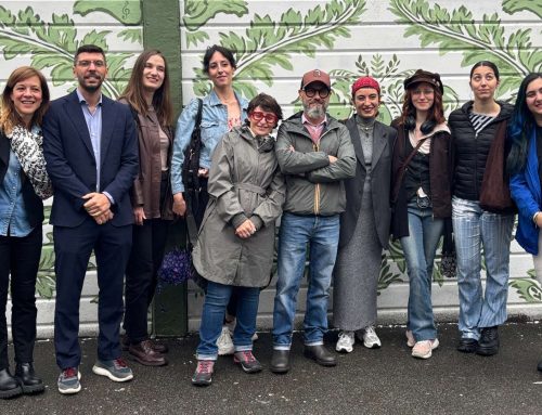 “Oltre il muro”: inaugurato l’affresco urbano realizzato con gli studenti del Michele Rua e dell’IC Bobbio
